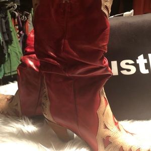 Red Charlie Horse Lucchese Boots- size 9.5